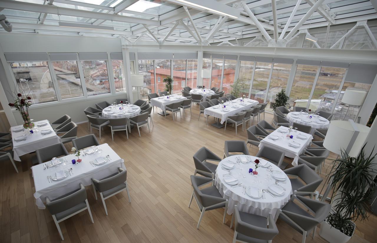 Hotel Bulqiza Bulqize Exteriör bild