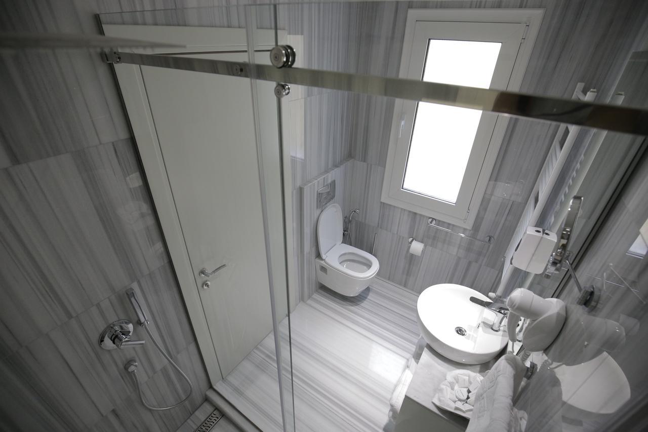 Hotel Bulqiza Bulqize Exteriör bild